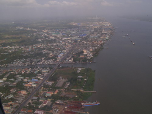 Chiều trên sông Hậu