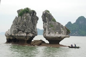 Bên nhau 